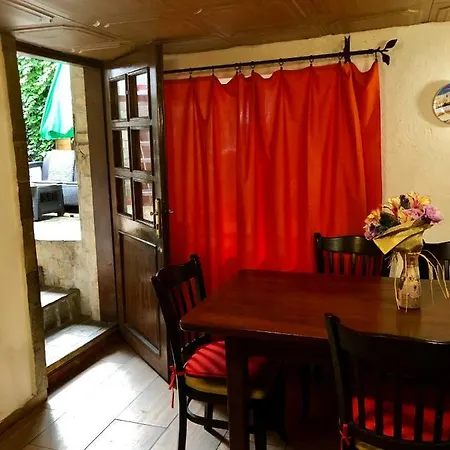 Бургасский Дом Burgaz